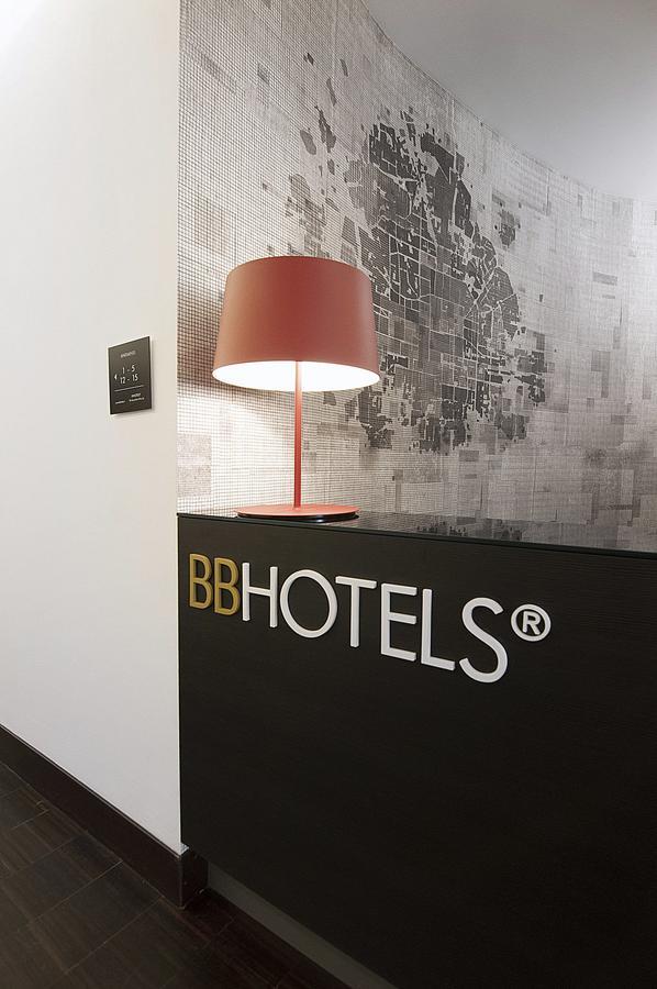 BB Hotels Aparthotel Desuite Milaan Buitenkant foto